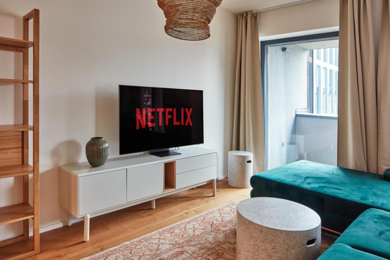 Prague Days - Designer Apts - Garage - Terrace - Easy City Access Экстерьер фото
